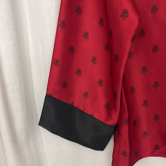 HALSTON - Picture 5 of 6